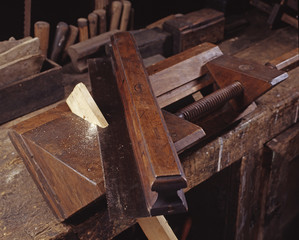 Outils du bois / Presse à recaler / Menuisier