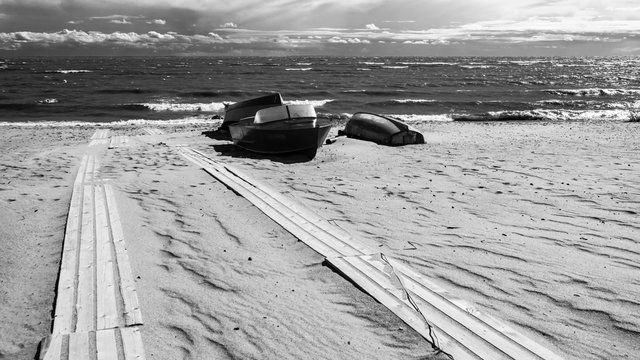 Лодки на берегу Финского залива