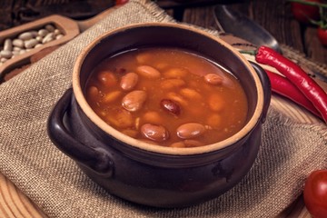 beans with piquant Tomato sauce