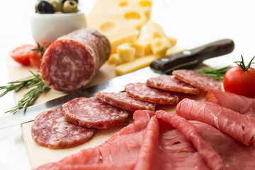 Vassoio di salumi e formaggi, tray of appetizers