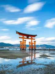Poster Rotes Torii in Miyajima, Japan © eyetronic