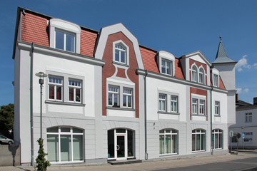 Fototapeta na wymiar Gebäude in Alt-Sassnitz auf Rügen 