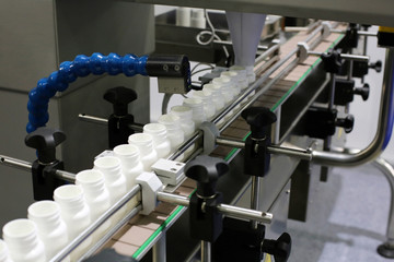 Automatic line for production of medicines
