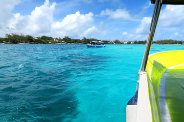 Sur un bateau