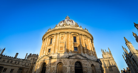 Top of building in Oxford - obrazy, fototapety, plakaty
