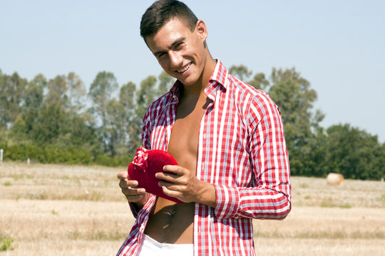 Bel ragazzo innamorato