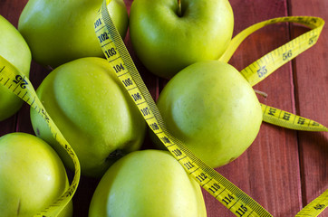 ripe green apples