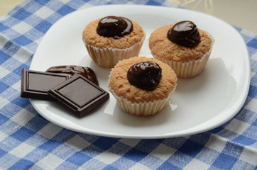 Cupcakes with chocolate
