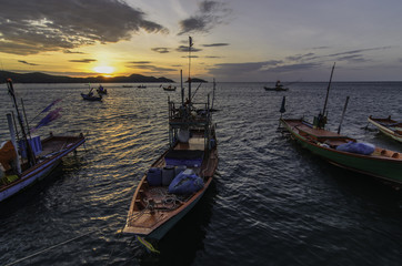 Fototapeta premium Sunrise of Fishing boat