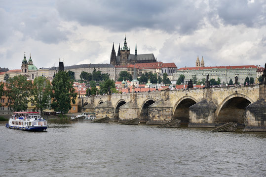 Blick auf Prag und die Karlsbrücke