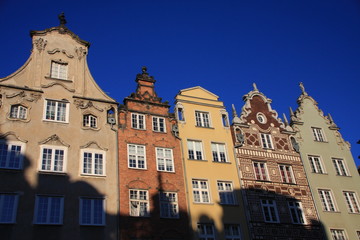 les maisons du vieux marché à Gdansk