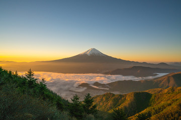 Fototapeta premium Morning glory Mt.Fuji and sea of clous at Shinmichi-mountain pass,Yamanashi,tourism of Japan
