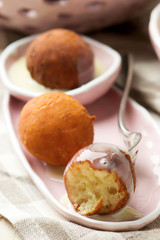 Quick Ricotta Doughnuts