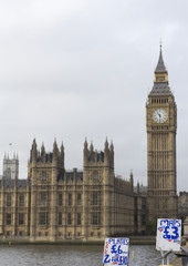 Fototapeta na wymiar The Houses of Parliament and Elizabeth Tower, commonly called Big Ben