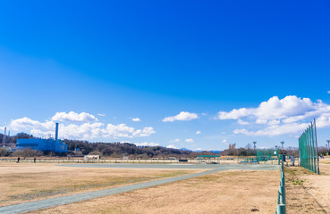 多摩川河川敷のグラウンド