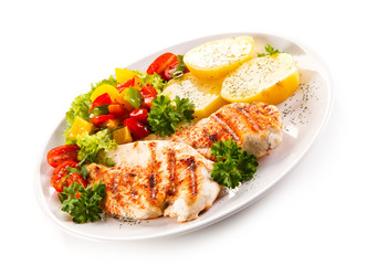 Grilled chicken fillet and vegetables 