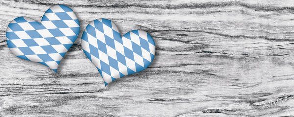 Herzen auf Holz