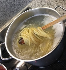 spaghetti kochen