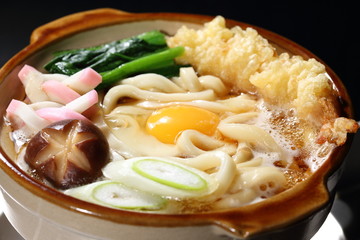鍋焼きうどん