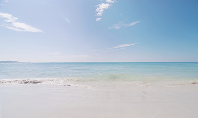 Fototapeta na wymiar Clean sea beach landscape