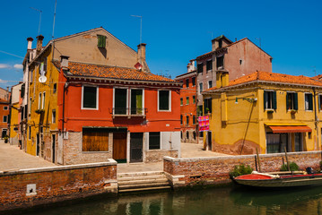 Fototapeta na wymiar Buildings of Venice (Italy