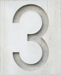Concrete wall with number 3 - Muro in cemento armato con il numero 3