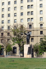 Fototapeta na wymiar The monument to Chilean President Eduardo Frei Montalva in front of the Palacio de La Moneda.