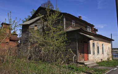 Fototapeta na wymiar Старый дом. Кимры, Тверская область.