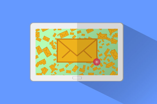 Nuevo mensaje v&iacute;a correo electr&oacute;nico en dispositovo personal de tableta, dise&ntilde;o plano en fondo aislado