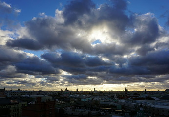 На смотровой ...