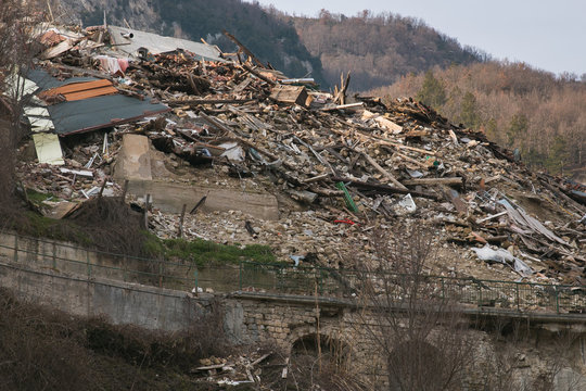 Pescara del Tronto distrutta dal terremoto 