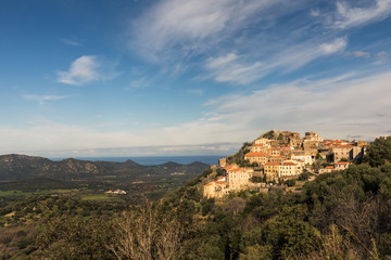 Fototapeta na wymiar The mountain village of Belgodere in Balagne region of Corsica