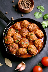 Meatballs with tomato sauce