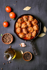 Meatballs in frying pan, top view