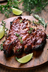 Grilled pork ribs, top view