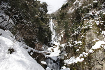 神庭の滝の雪景色