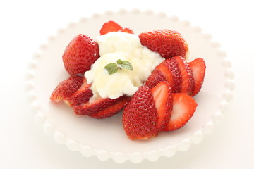 strawaberry and honey yogurt