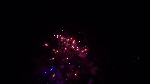 Feuerwerk in Nacht