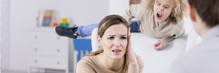 Mother talking to psychologist