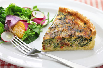 homemade spinach bacon quiche, florentine quiche, french food