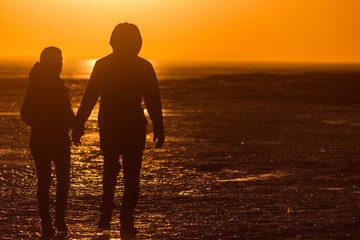 Happy valentine day two people silhouette sunset sea winter love