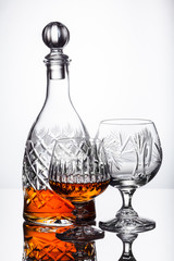 Karaffe Whiskey, Cognac mit zwei gläsern