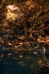 Caverna con un Lago Sotteraneo - Lanzarote - Canarie