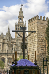 Jesús muerto en la cruz, semana santa de Sevilla, hermandad de los Estudiantes