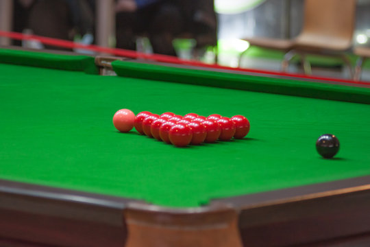 Snooker referee