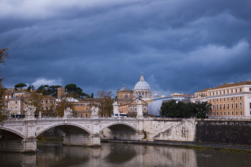 Fototapeta na wymiar Rome cityscape with a bridge