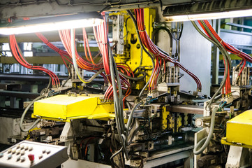 Perforating machine for the sheet metal industry