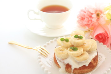 Banana cake