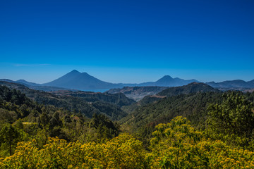 Fototapeta premium VISTA LAGO DE ATITLÁN