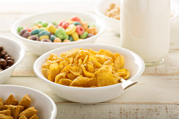 Cornflake cereals in a bowl